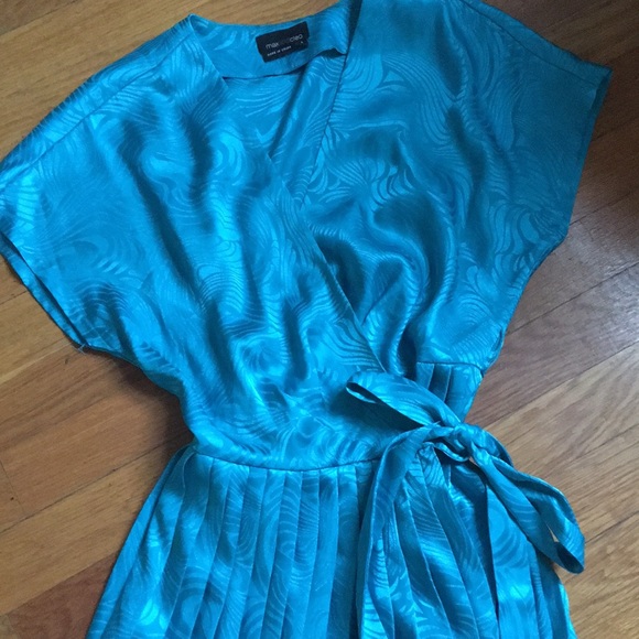 Max & Cleo wrap dress - Picture 2 of 3